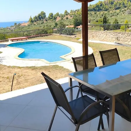 Peaceful Sea View Retreat With Private Pool