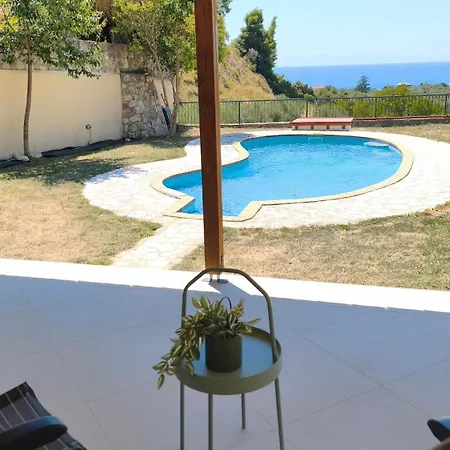 Peaceful Sea View Retreat With Private Pool 别墅 尼尔斯吉尼