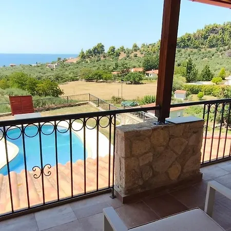 别墅 Peaceful Sea View Retreat With Private Pool *