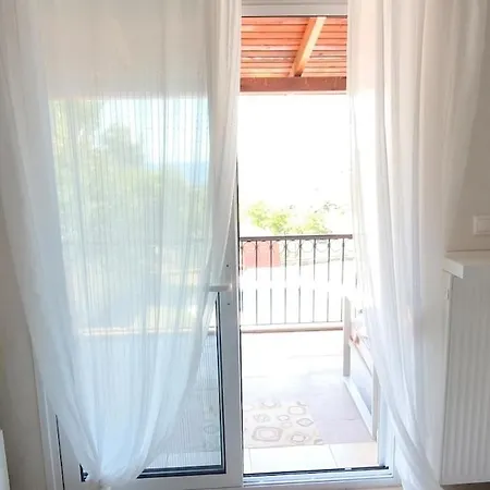 Peaceful Sea View Retreat With Private Pool 尼尔斯吉尼